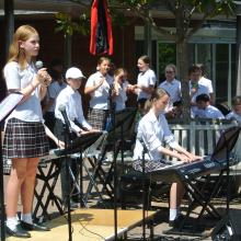 Children playing in a jazz band